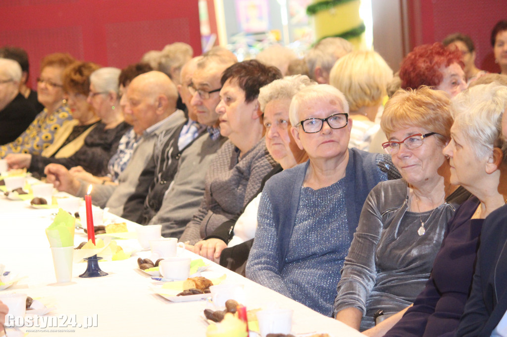 Świąteczne spotkanie seniorów w GOK Hutnik