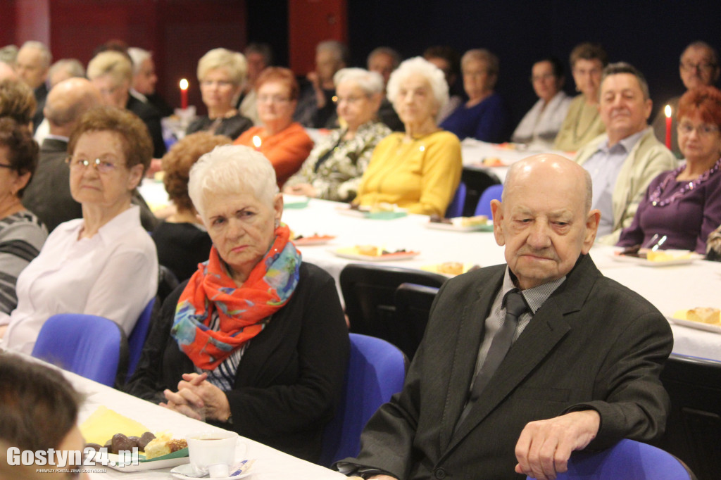 Świąteczne spotkanie seniorów w GOK Hutnik