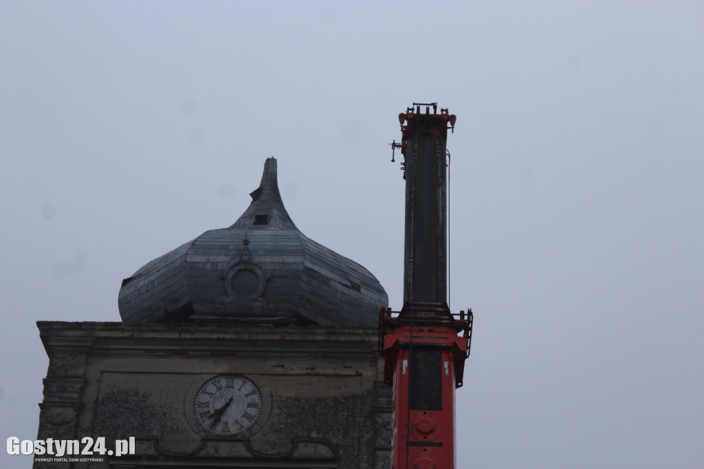 Demontaż kopuły Sanktuarium na Zdzieżu