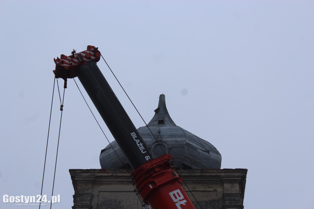 Demontaż kopuły Sanktuarium na Zdzieżu