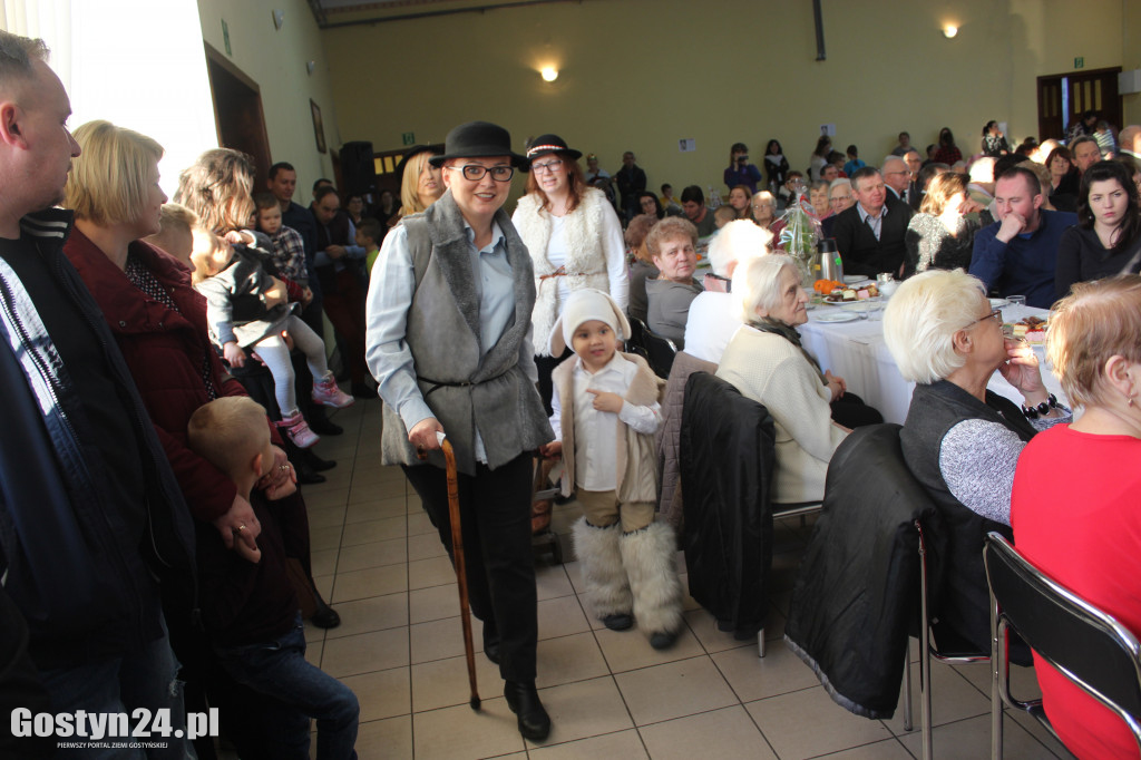 Jasełka w świetlicy wiejskiej w Łęce Wielkiej