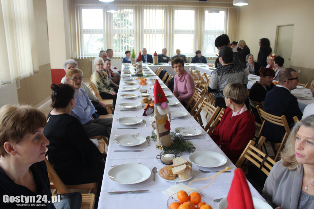 Spotkanie przy wigilijnym stole ŚDS w Gostyniu