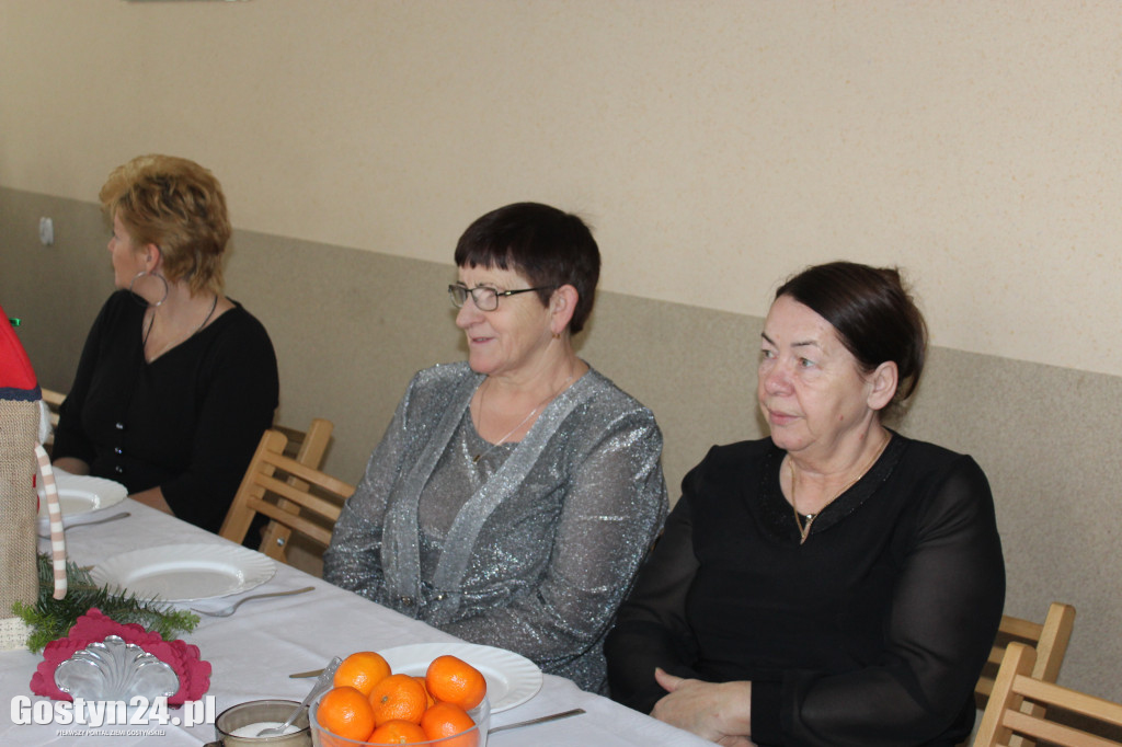 Spotkanie przy wigilijnym stole ŚDS w Gostyniu