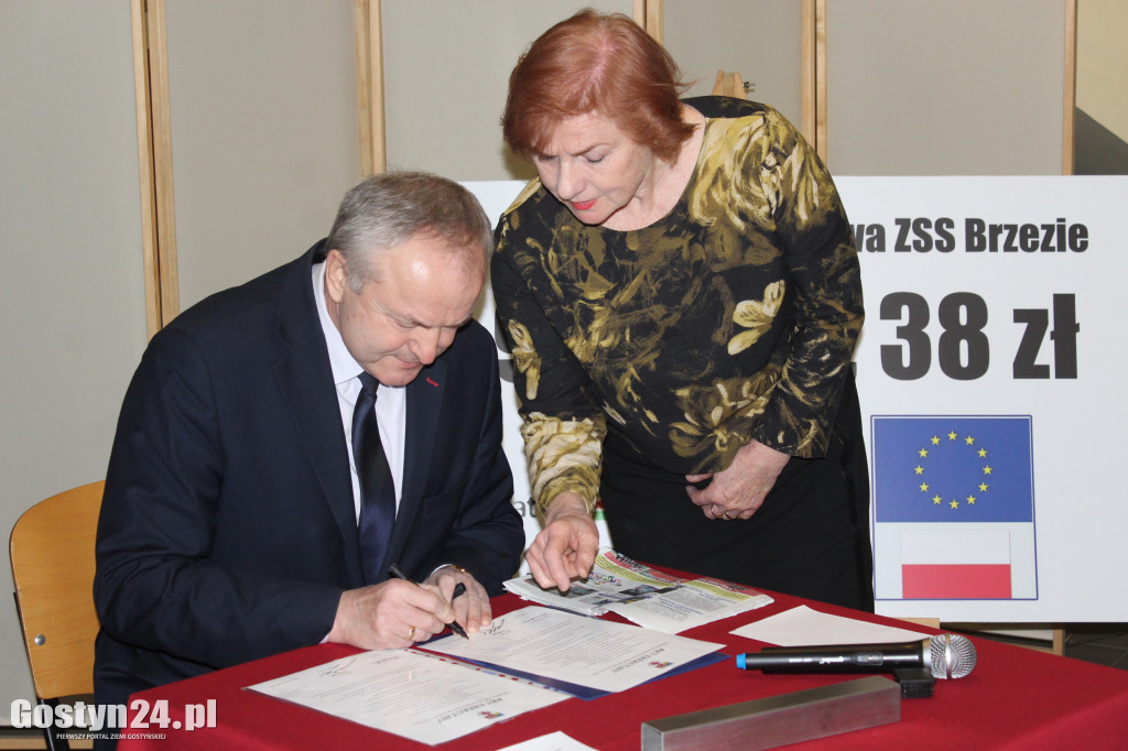 Wmurowanie aktu erekcyjnego w ZSS Brzezie