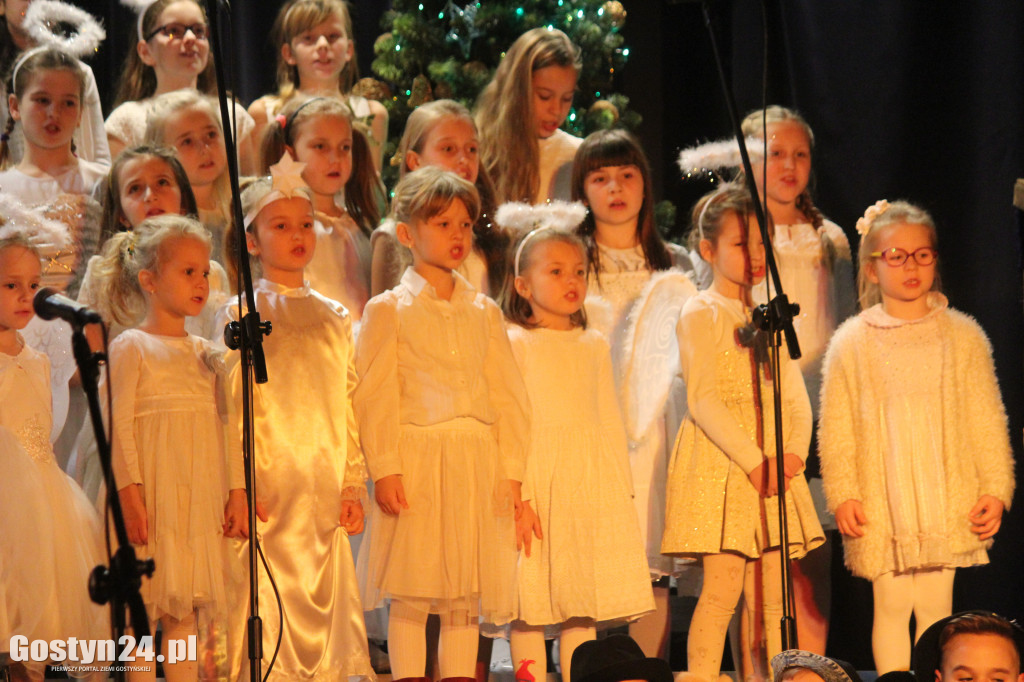Koncert bożonarodzeniowy w GOK Hutnik