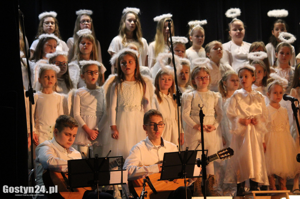 Koncert bożonarodzeniowy w GOK Hutnik