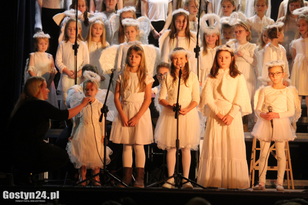 Koncert bożonarodzeniowy w GOK Hutnik