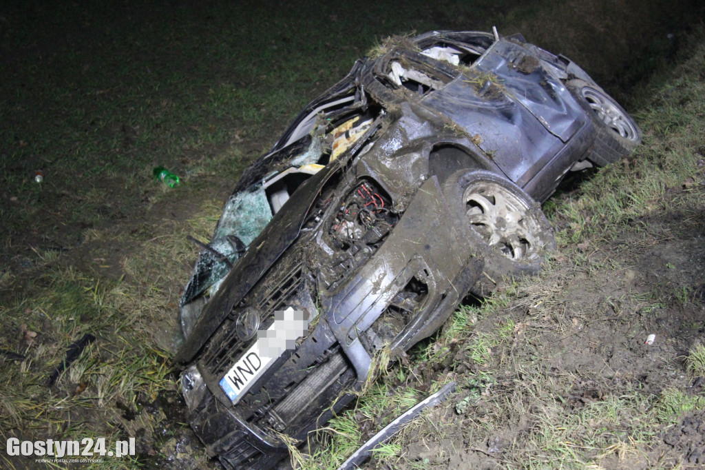 Wypadek volkswagena na krajowej dwunastce