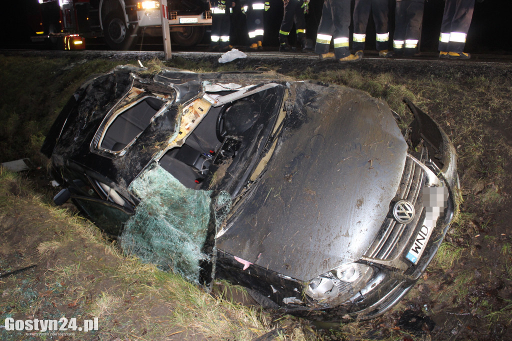Wypadek volkswagena na krajowej dwunastce
