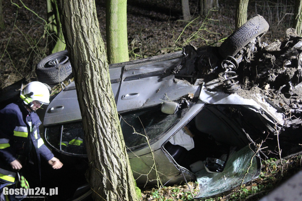 Samochód osobowy wypadł z drogi w Godurowie