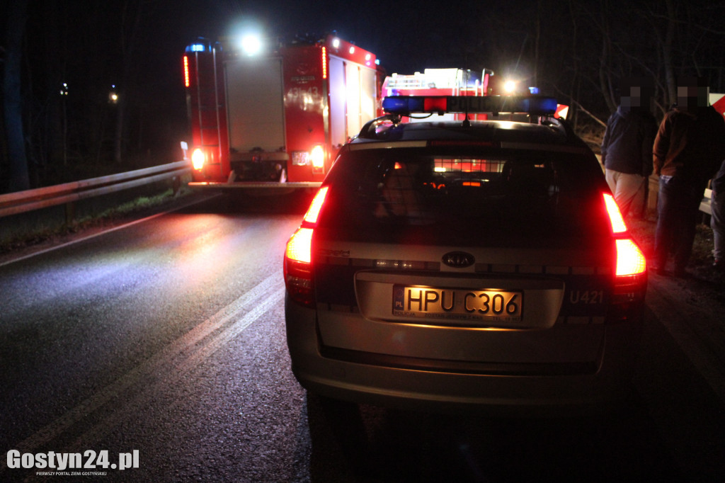 Samochód osobowy wypadł z drogi w Godurowie