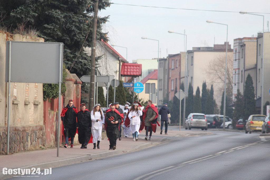 Orszak Trzech Króli przeszedł ulicami Gostynia
