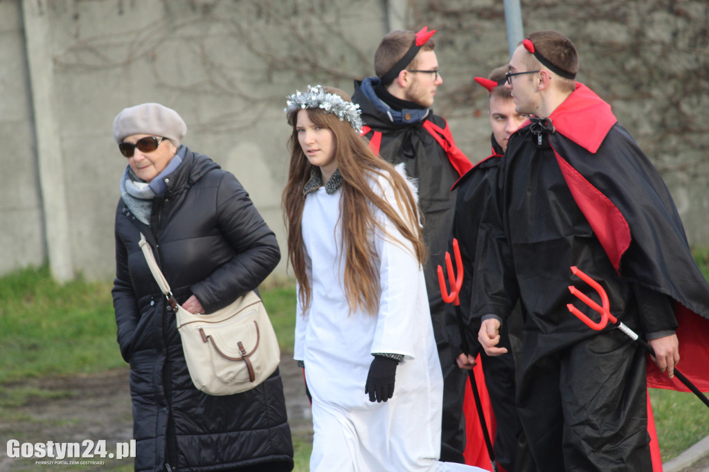 Orszak Trzech Króli przeszedł ulicami Gostynia