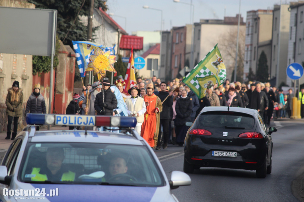 Orszak Trzech Króli przeszedł ulicami Gostynia
