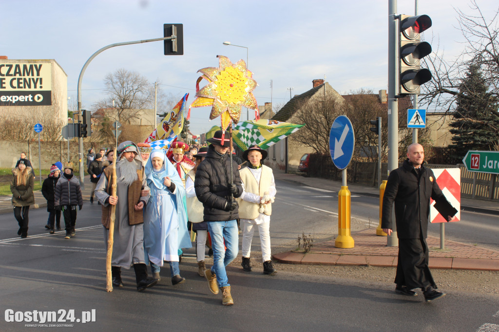 Orszak Trzech Króli przeszedł ulicami Gostynia