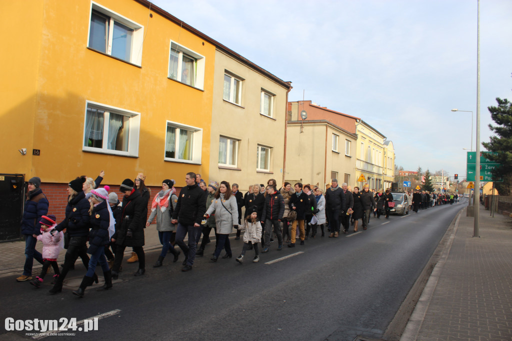 Orszak Trzech Króli przeszedł ulicami Gostynia
