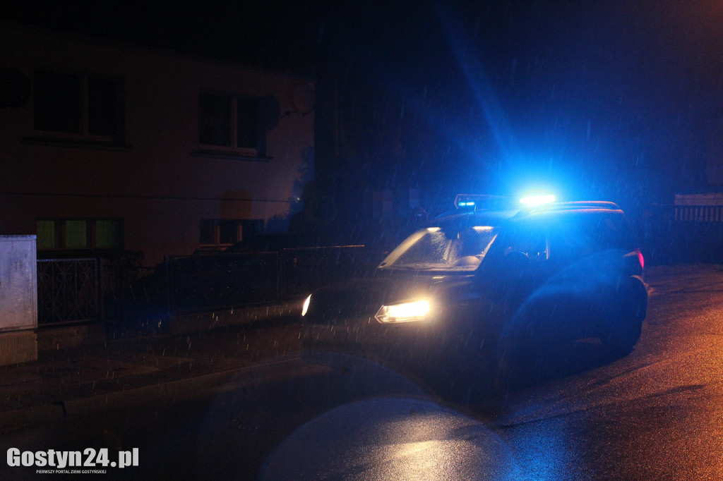 Pijany kierowca wjechał w budynek mieszkalny