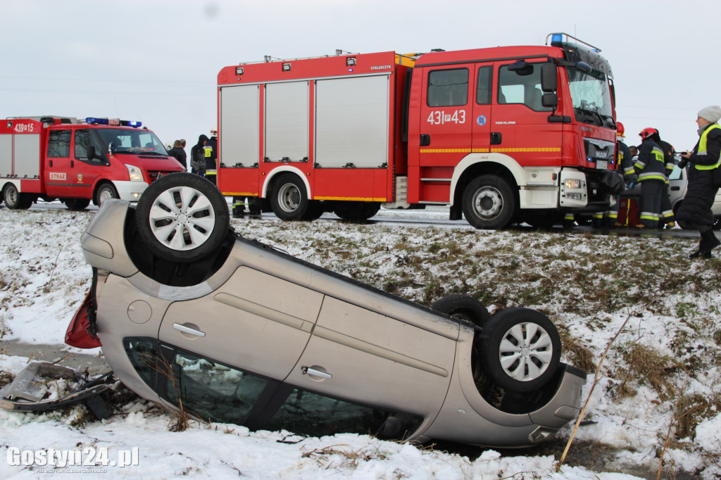 Zdarzenie drogowe na trasie Strzelce Wielkie-Lipie