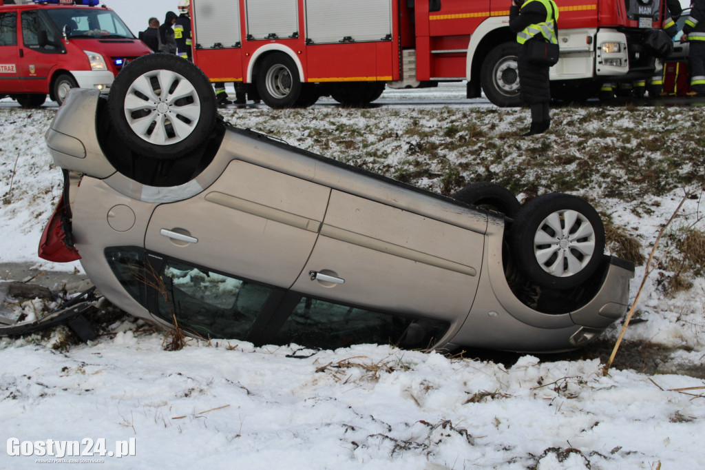 Zdarzenie drogowe na trasie Strzelce Wielkie-Lipie