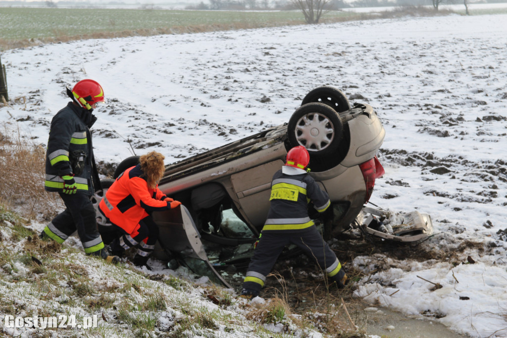 Zdarzenie drogowe na trasie Strzelce Wielkie-Lipie