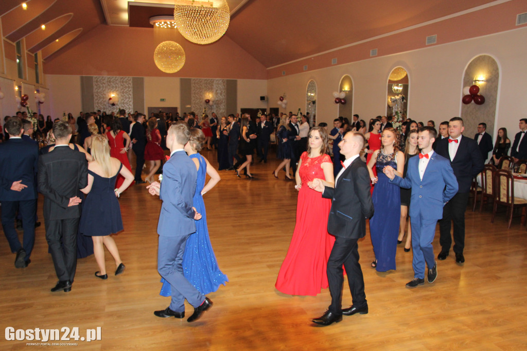 Studniówka ZSR w Grabonogu