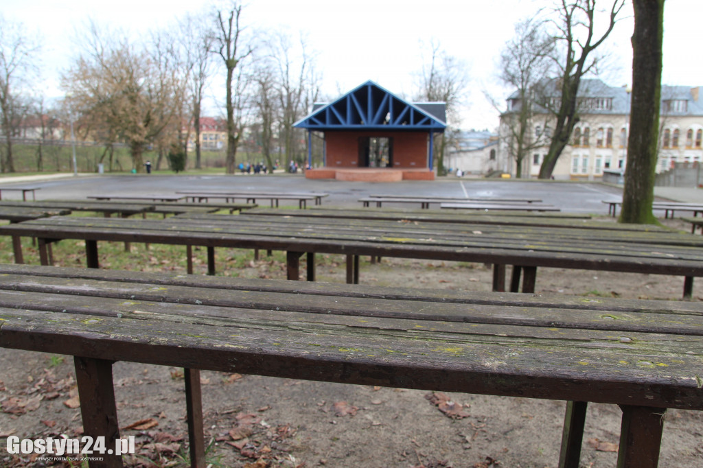 Park przy ul. Strzeleckiej w Gostyniu