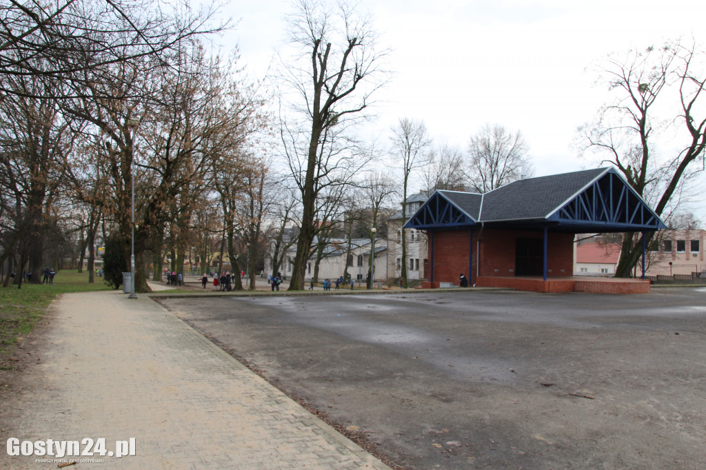 Park przy ul. Strzeleckiej w Gostyniu