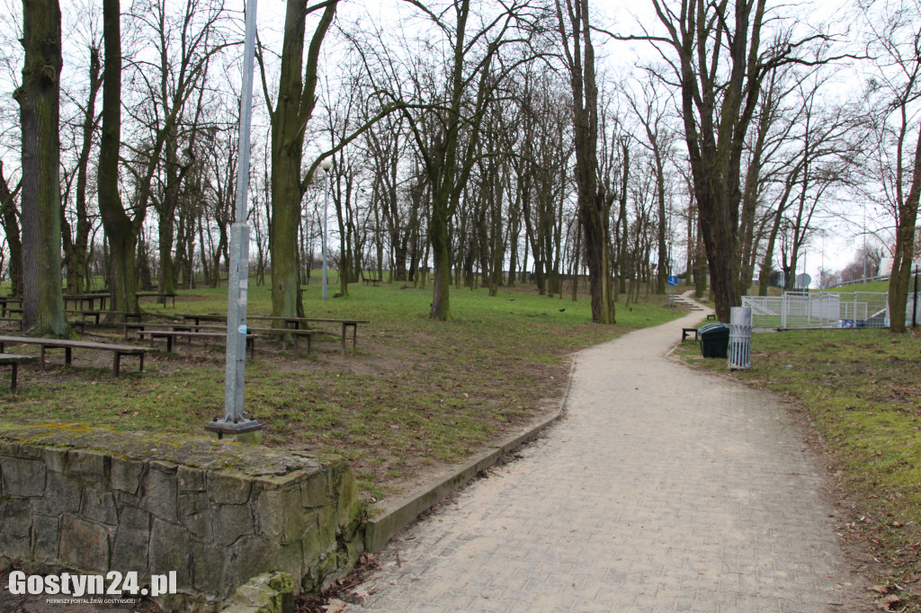 Park przy ul. Strzeleckiej w Gostyniu