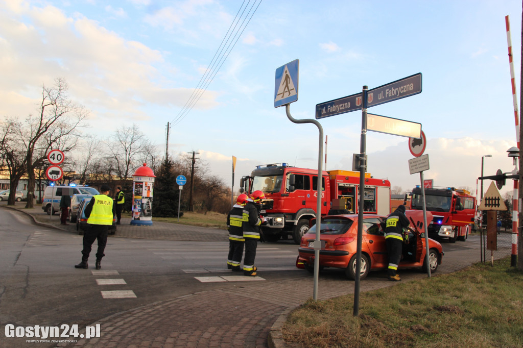 Wypadek na skrzyżownaiu ulic - Lipowej i Fabrycznej