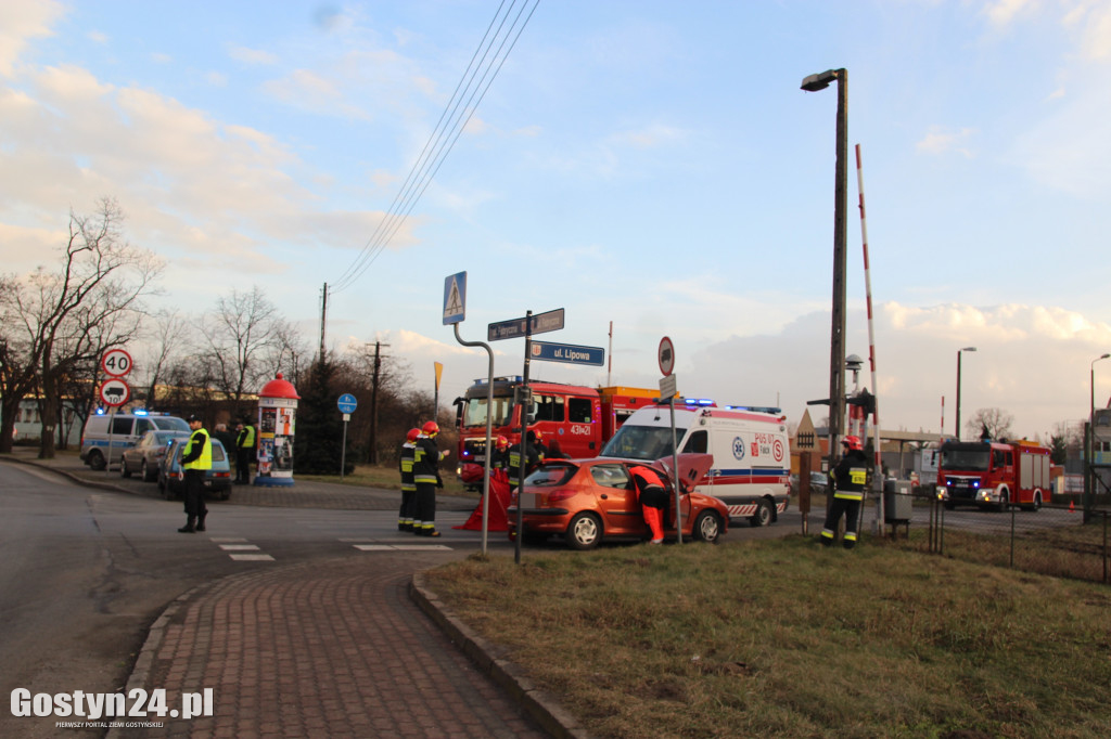 Wypadek na skrzyżownaiu ulic - Lipowej i Fabrycznej