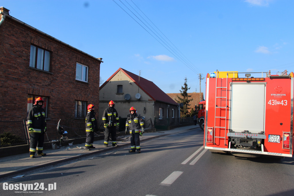 Wypadek na drodze wojewódzkiej 434 w Kunowie