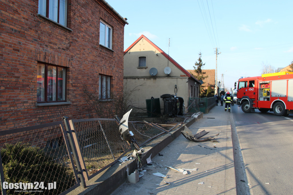 Wypadek na drodze wojewódzkiej 434 w Kunowie