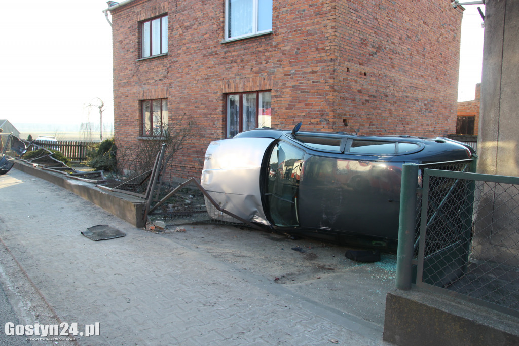 Wypadek na drodze wojewódzkiej 434 w Kunowie
