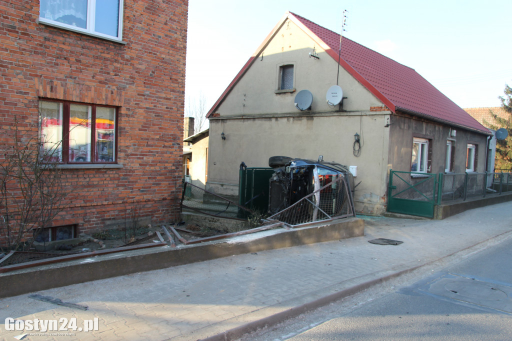 Wypadek na drodze wojewódzkiej 434 w Kunowie