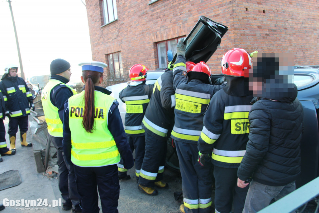 Wypadek na drodze wojewódzkiej 434 w Kunowie