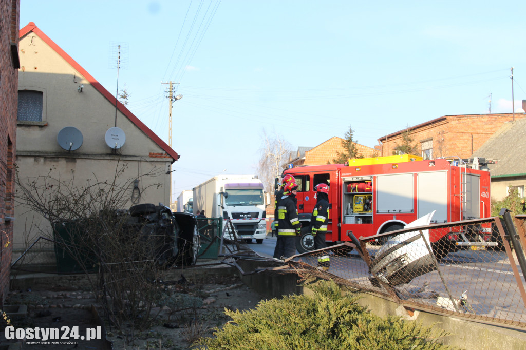 Wypadek na drodze wojewódzkiej 434 w Kunowie