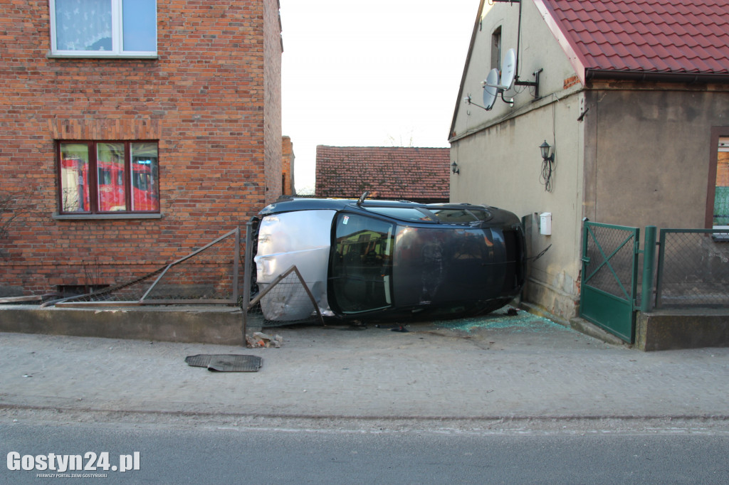 Wypadek na drodze wojewódzkiej 434 w Kunowie