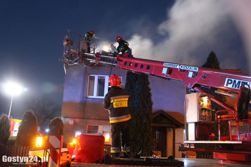 Pożar dachu domu jednorodzinnego w Poniecu