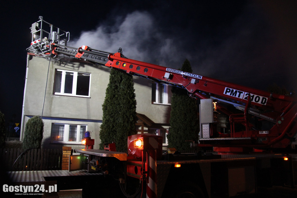 Pożar dachu domu jednorodzinnego w Poniecu