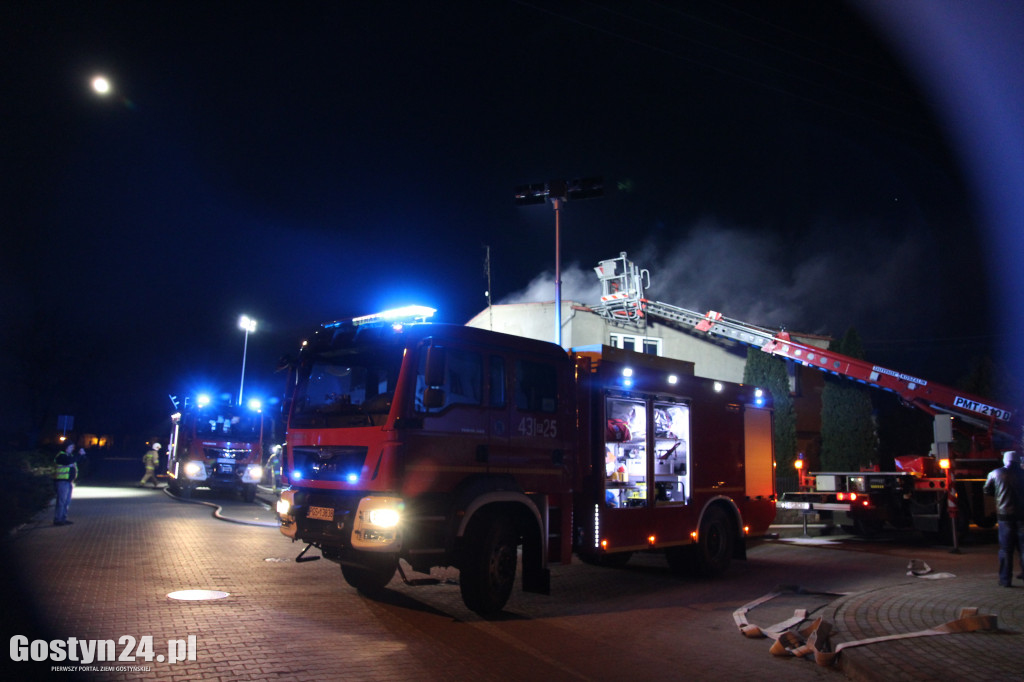 Pożar dachu domu jednorodzinnego w Poniecu