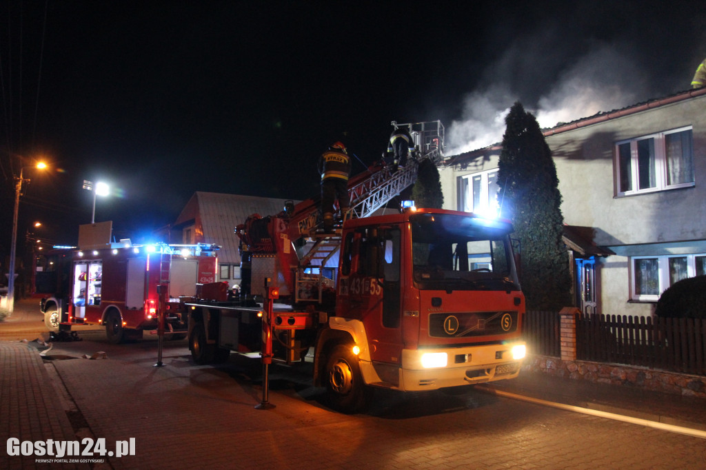 Pożar dachu domu jednorodzinnego w Poniecu