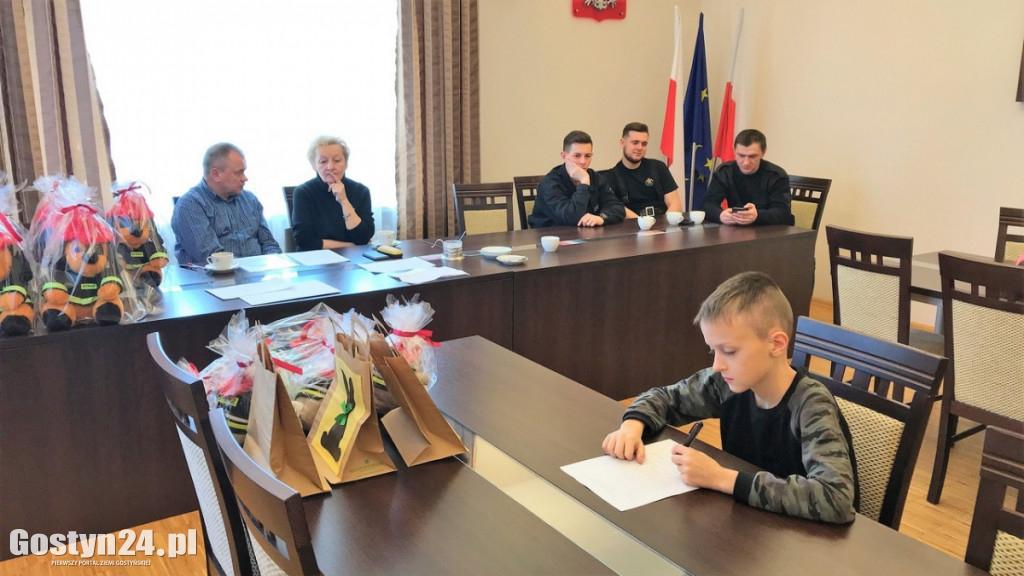 Młodzież zapobiega pożarom w Borku Wlkp.
