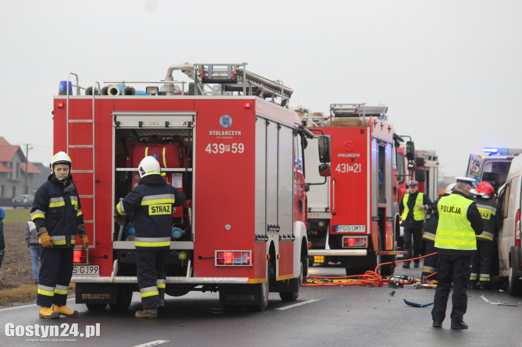 Zderzenie busów przed Hersztupowem