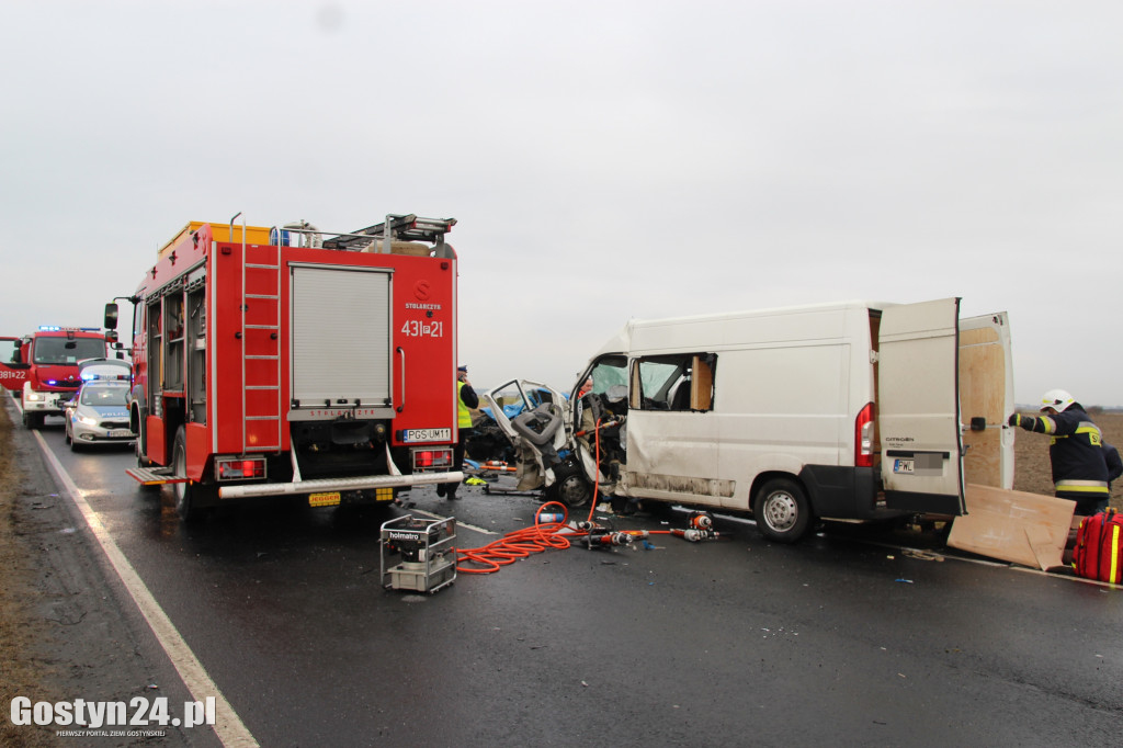 Zderzenie busów przed Hersztupowem