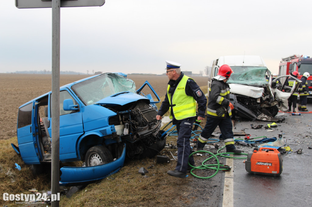 Zderzenie busów przed Hersztupowem