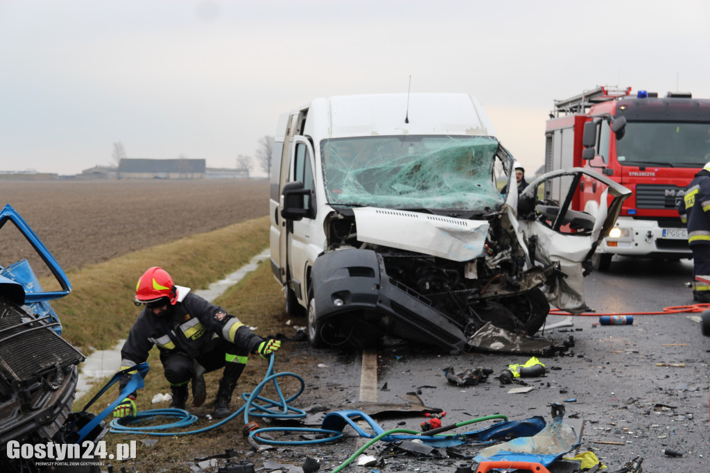 Zderzenie busów przed Hersztupowem