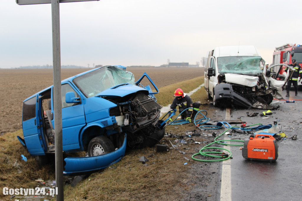 Zderzenie busów przed Hersztupowem