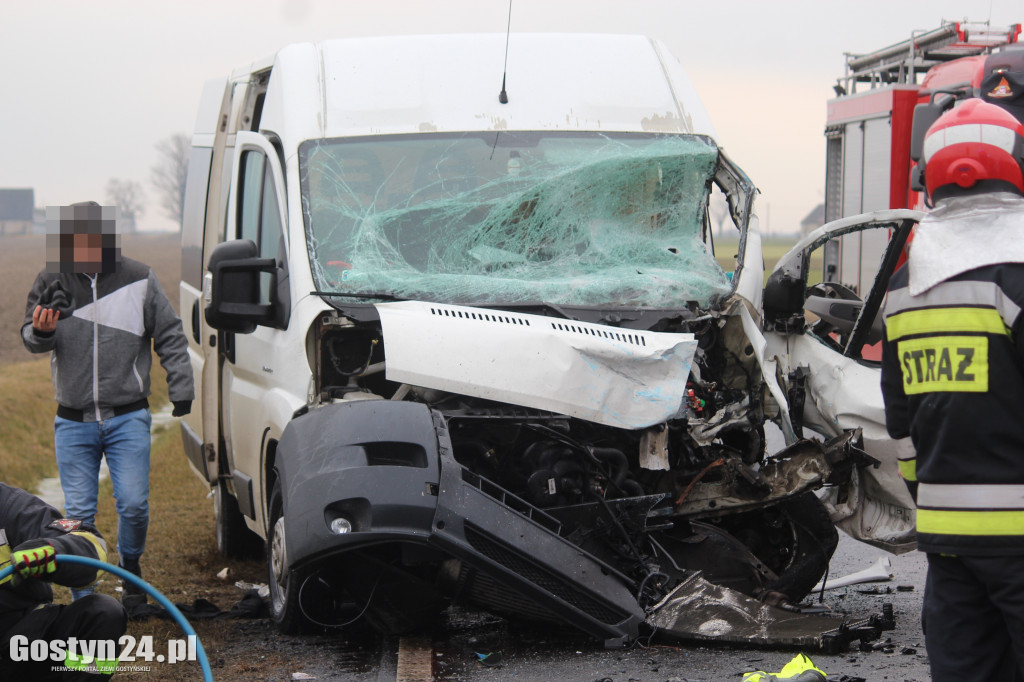 Zderzenie busów przed Hersztupowem