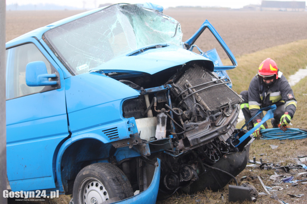 Zderzenie busów przed Hersztupowem