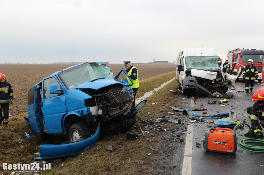 Zderzenie busów przed Hersztupowem
